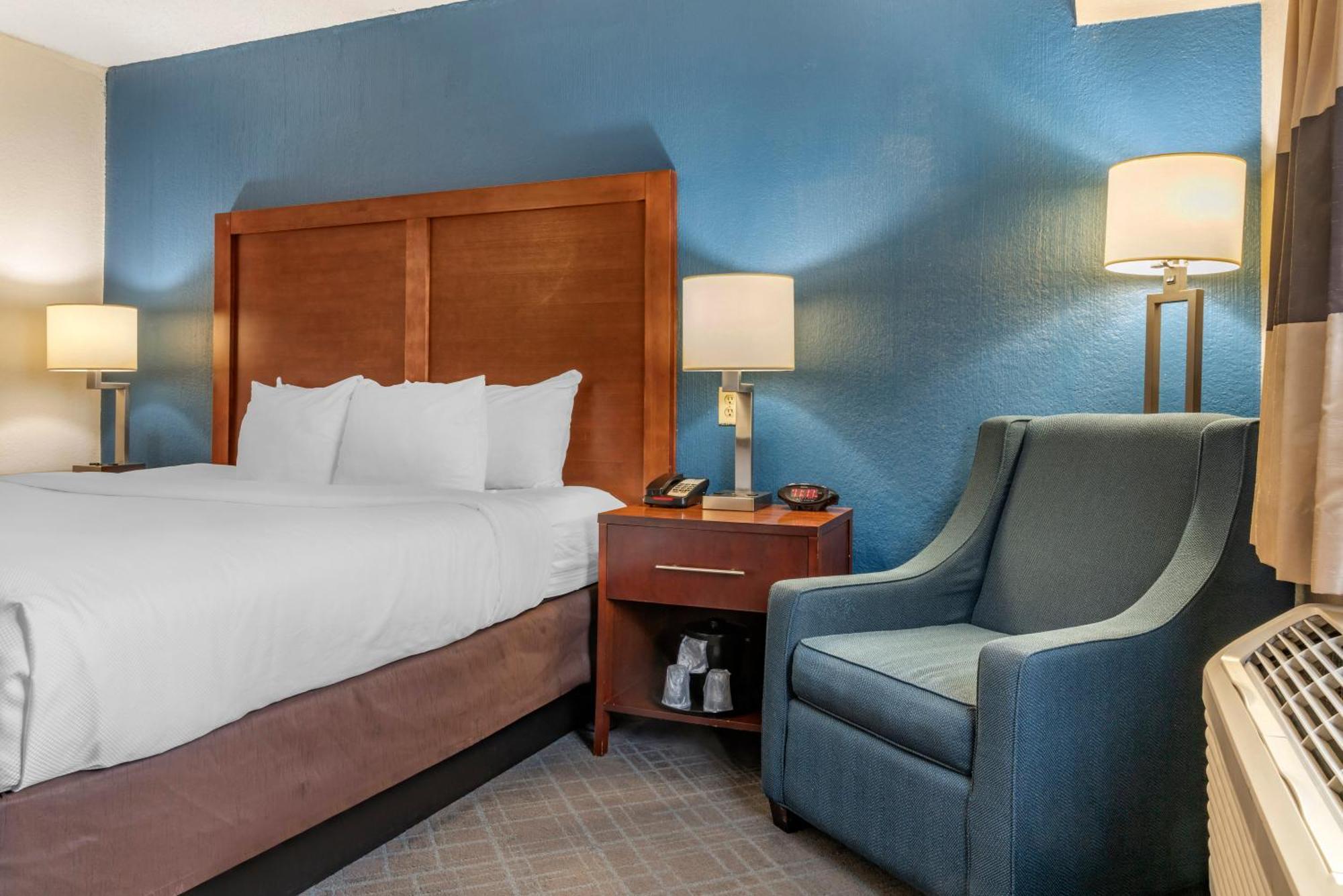 Comfort Inn University Amherst Exterior photo